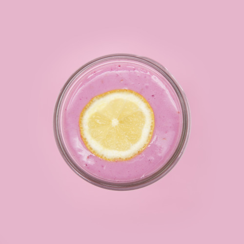 INGREDIENTS
“½ cup raspberries
3 ounces silken tofu
1/3 cup orange juice
1 tsp lemon juice
1 tbsp honey
”
INSTRUCTIONS
Mix it all together. Pour over ice.